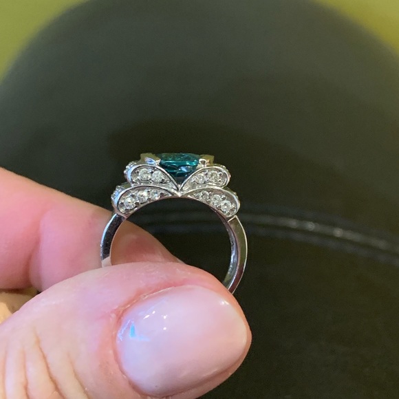 14K White Gold - Swiss Blue Topaz & Diamond Bow Style Cocktail Ring - Picture 2 of 6